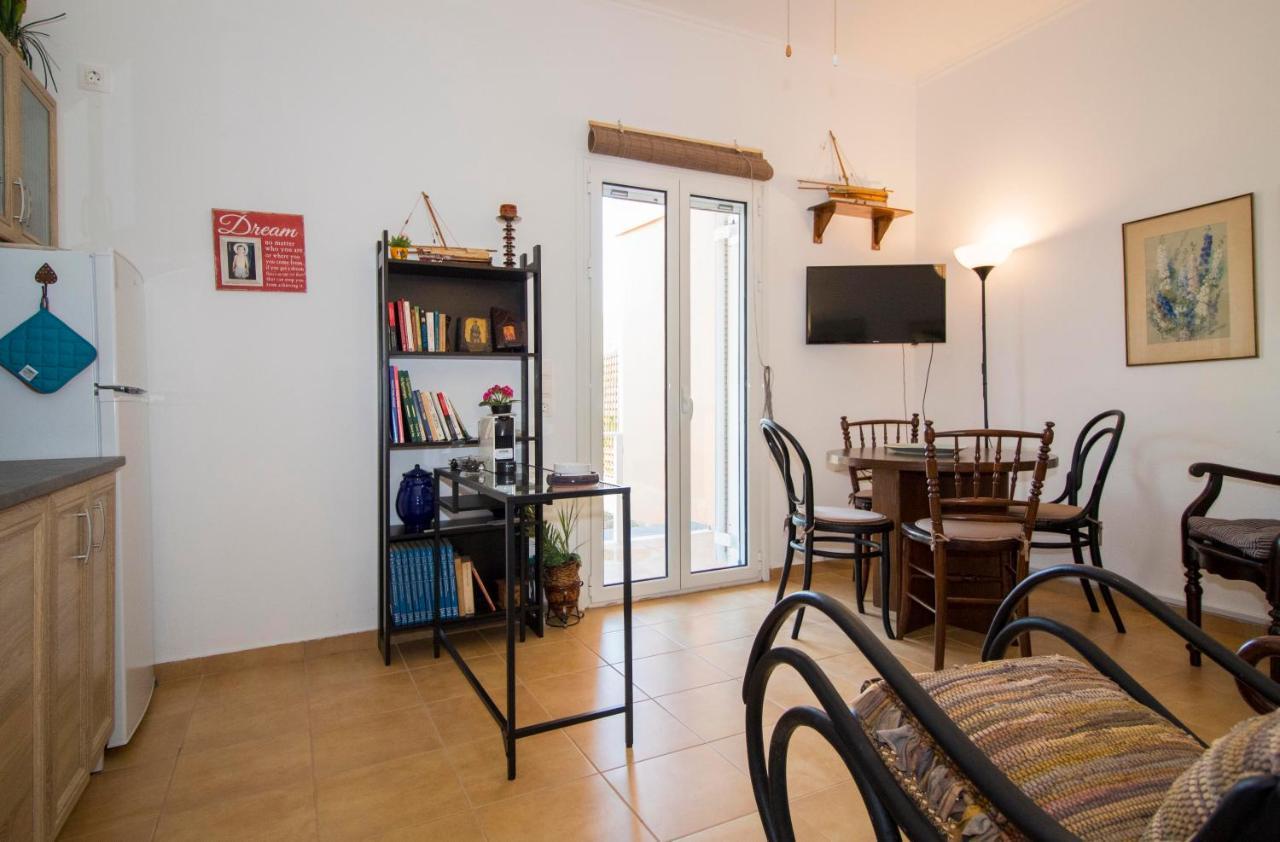 Laconian Collection Mavrovouni Beach House Gythio Esterno foto