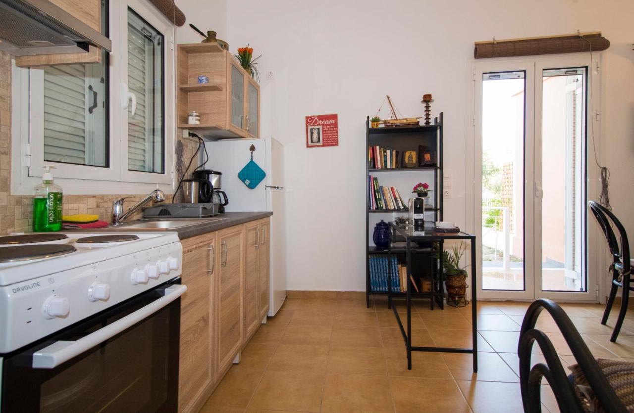 Laconian Collection Mavrovouni Beach House Gythio Esterno foto