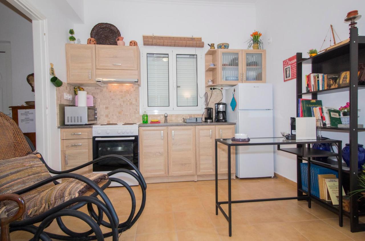 Laconian Collection Mavrovouni Beach House Gythio Esterno foto