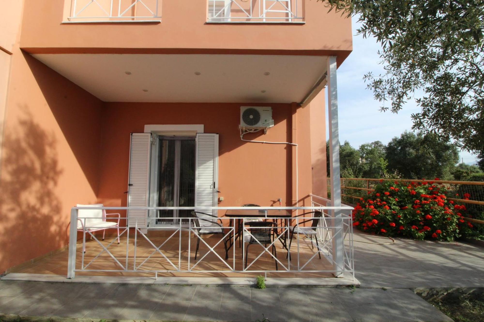 Laconian Collection Mavrovouni Beach House Gythio Esterno foto