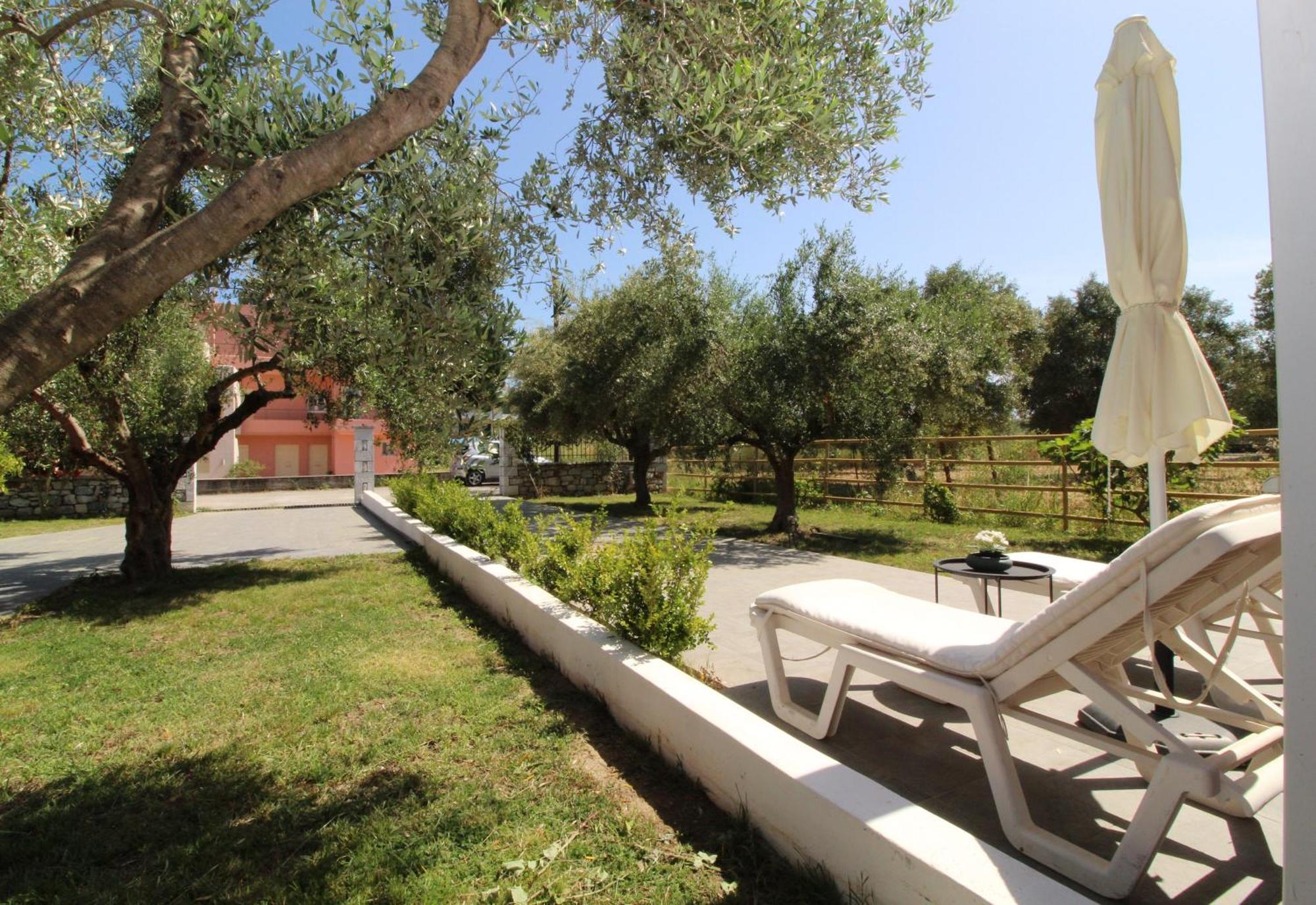 Laconian Collection Mavrovouni Beach House Gythio Esterno foto