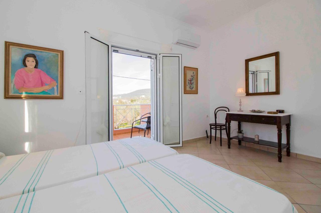 Laconian Collection Mavrovouni Beach House Gythio Esterno foto
