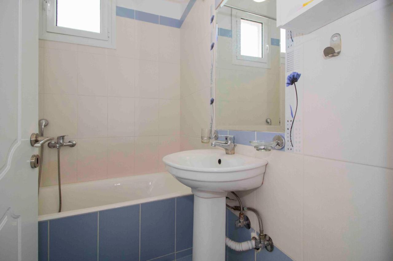 Laconian Collection Mavrovouni Beach House Gythio Esterno foto