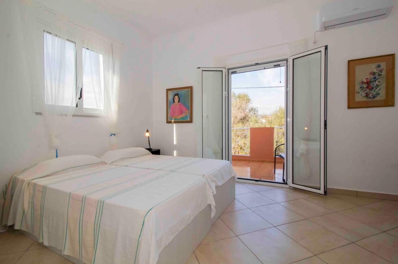 Laconian Collection Mavrovouni Beach House Gythio Esterno foto