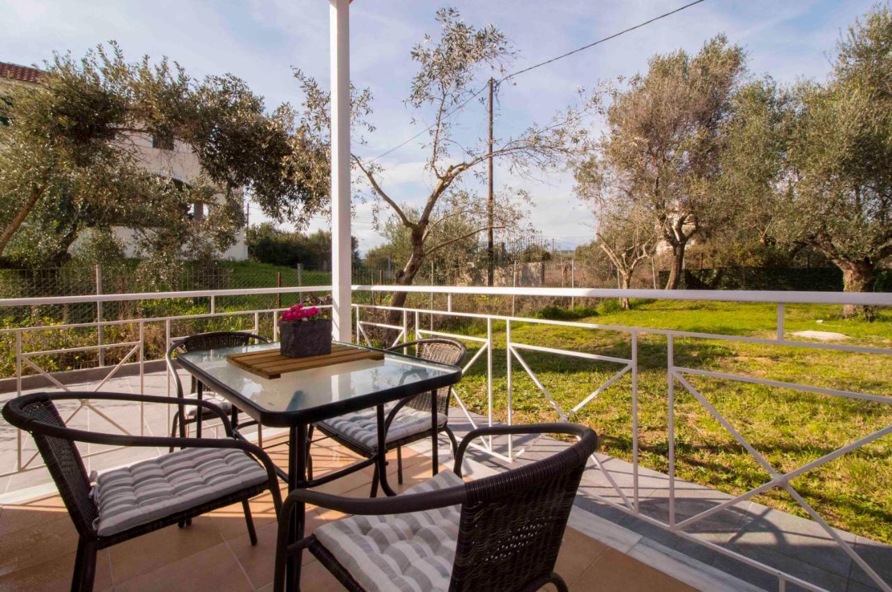 Laconian Collection Mavrovouni Beach House Gythio Esterno foto