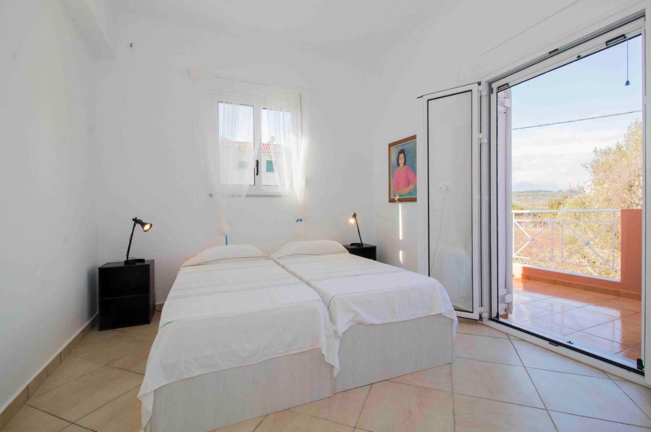 Laconian Collection Mavrovouni Beach House Gythio Esterno foto