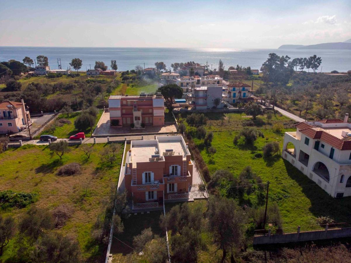 Laconian Collection Mavrovouni Beach House Gythio Esterno foto